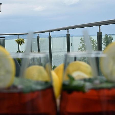 Limerence Apartments Siófok Buitenkant foto