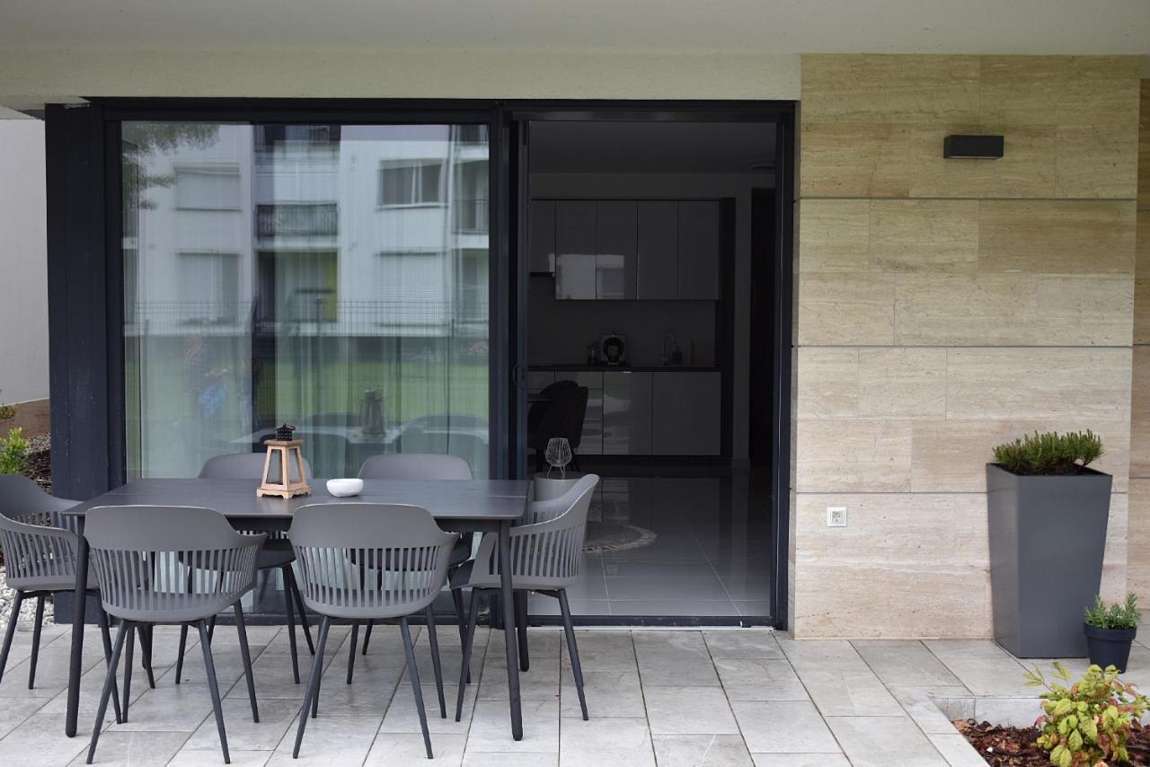 Limerence Apartments Siófok Buitenkant foto